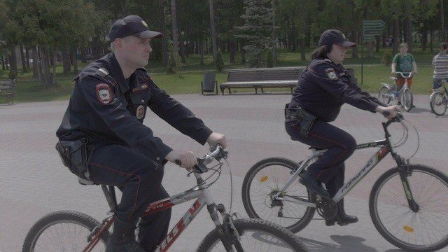 Челябинские полицейские пересели на велосипеды
