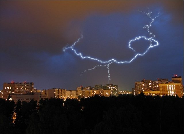 7 июня в Сургуте прогнозируется град, сильный ветер и ливень