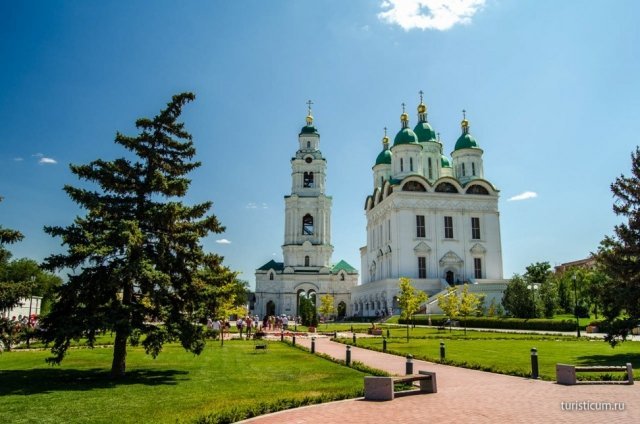 Астраханцы могут попасть на бесплатную экскурсию по кремлю