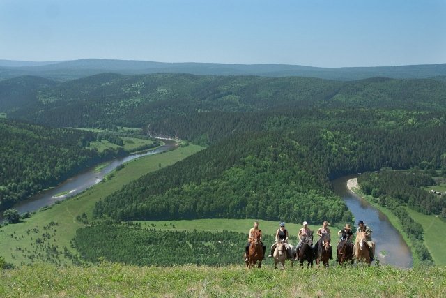 Байки по горам: три варианта организованных походов на лошадях по РБ