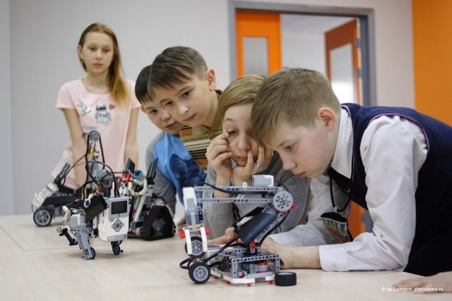 В «Тарелке» открылся клуб робототехники