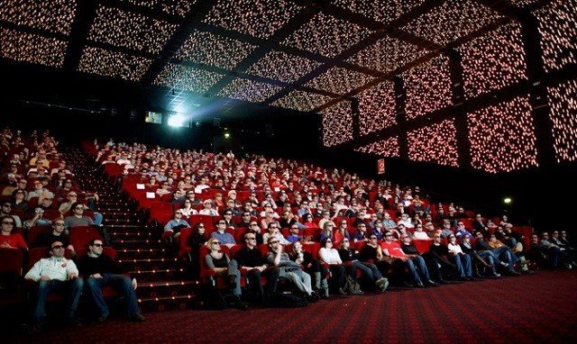 В челябинских кинотеатрах 25 августа всю ночь будут показывать фильмы. Бесплатно!