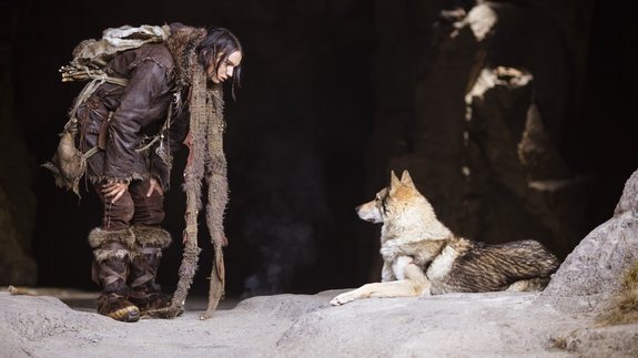 В прокат выходит «Альфа» — почти немое кино о дружбе мальчика и волка за тысячи лет до нашей эры