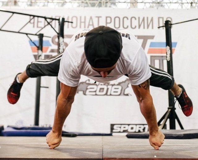 Абсолютный чемпион России - 2018 по воркауту провел тренировку в Златоусте