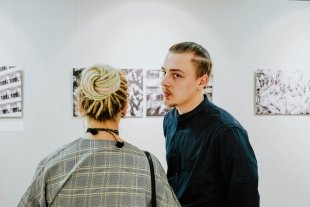 В галерее "Стерх" открылась концептуальная выставка "Подражание"/ ФОТОГАЛЕРЕЯ
