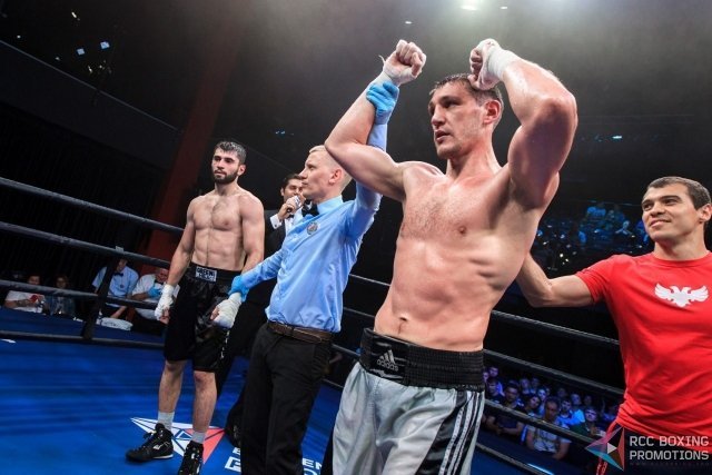 Команда RCC Boxing Promotions открывает двери для молодых боксеров