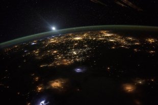 Лучшие фотографии из Космоса за 60 лет
