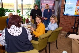 В Сургуте состоялся деловой завтрак с Оксаной и Евгенией Черняйкиными/ ФОТОГАЛЕРЕЯ