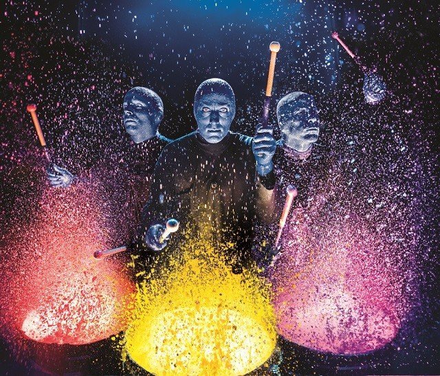 Шоу Blue Man Group впервые в Екатеринбурге с гастролями и впервые встретят Новый год в России.