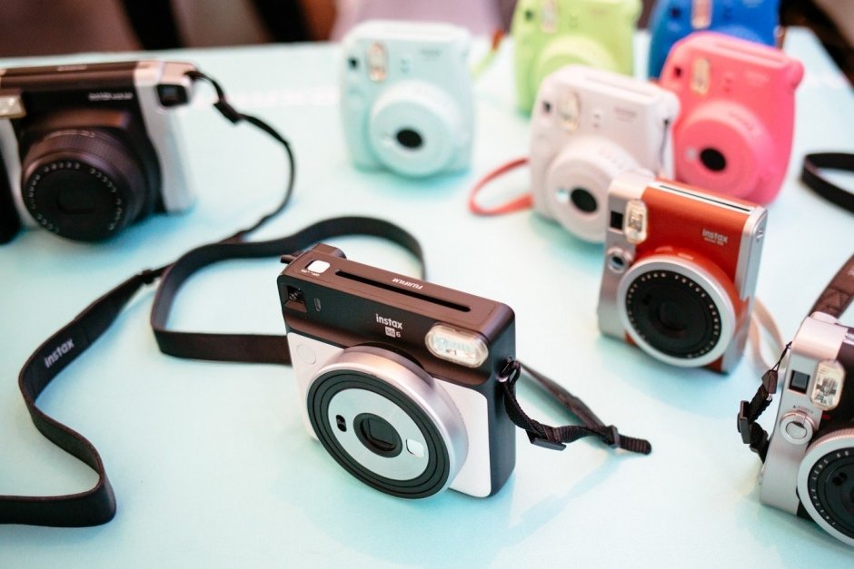 В Иркутске презентовали камеру моментальной печати Instax SQ6 от Fujifilm