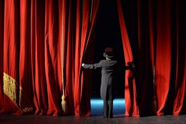 В ДК "КАМАЗ" торжественно откроют год театра