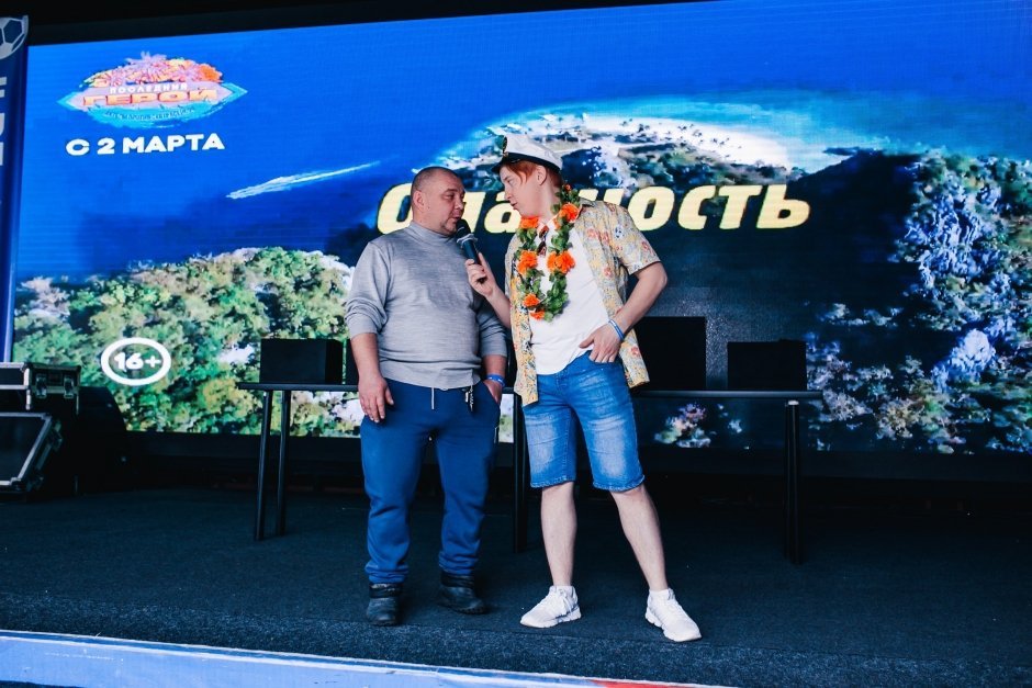 Телеканал ТВ-3 провел в Казани масштабную акцию с настоящими амазонками