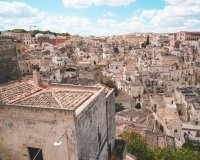 В Италии продают сотни домов за 1 евро