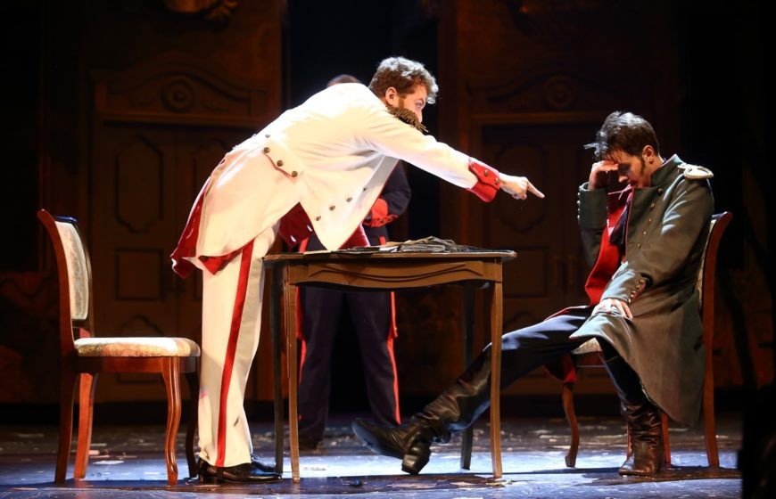 Билеты спектакль великий новгород. Спектакль великая стужа. Билеты спектакль великий новгород. Незамужняя женщина спектакль великий новгород. Билеты спектакль великий новгород.