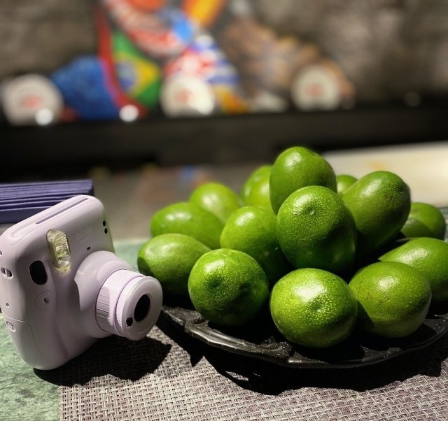 Новая камера Instax mini 11 от FUJIFILM  - тест на кухне гастро-бара.