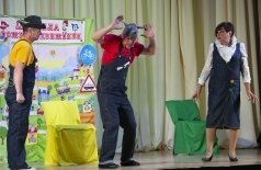 Приключения Красной Шапочки, или Правила дорожного движения