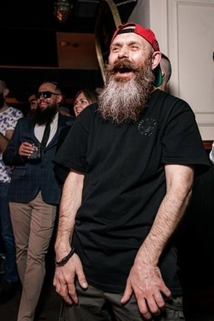 22 апреля в баре ALIBI выбрали самых крутых бородачей Урала.