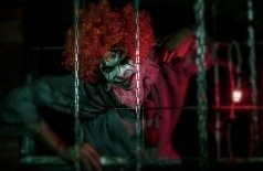 Прятки в лабиринте: Оно