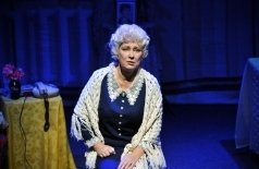 Одинокая насмешница