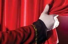 Семейный портрет с посторонним