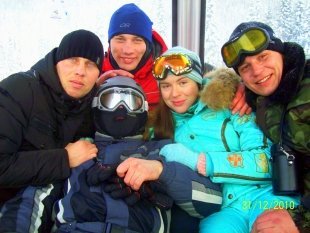 В последний день 2010 года поднимаемся на гору в Шерегеше :-)                                        Закревская Ольга