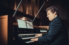 Андрей Бардин. Органнному залу — сорок лет