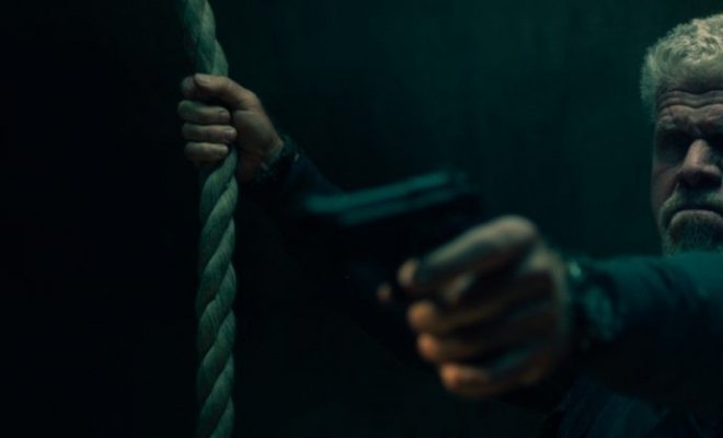 Святым тут не место