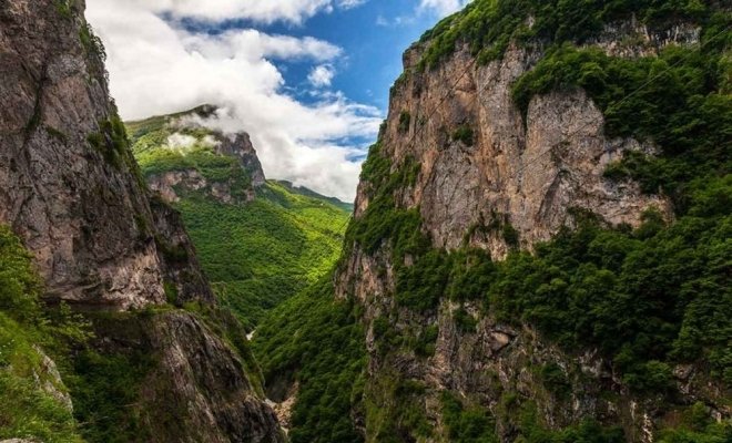 Голубые озера и Черекская теснина — сокровища Кабардино-Балкарии