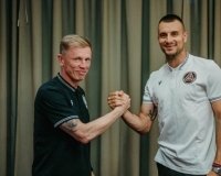 Футбольный клуб «Акрон» подписал трех футболистов