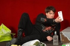 Двое в лифте, не считая текилы