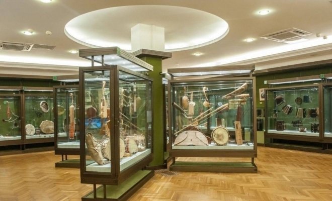 Музыкальная эволюция: от камней до нейросети