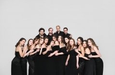 Nella Musica Orchestra. Атака Титанов