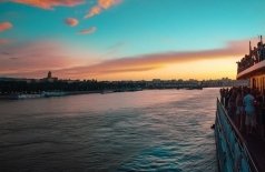 Речная прогулка по реке Волге с дискотекой