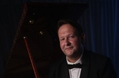 Романтическое фортепиано