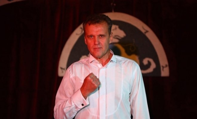 Влюблённый Маяковский и его женщины (-а)