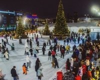 Каток на площади 1905 года - о работе площадки.