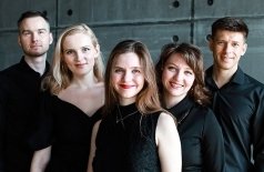 Наринэ Абгарян. «Манюня пишет фантастичЫскЫй роман»