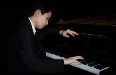 Pianissimo. Рон Максим Хуанг