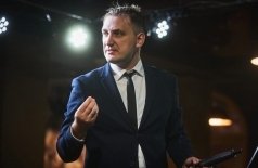 Александр Бессонов. Старшая по подъезду