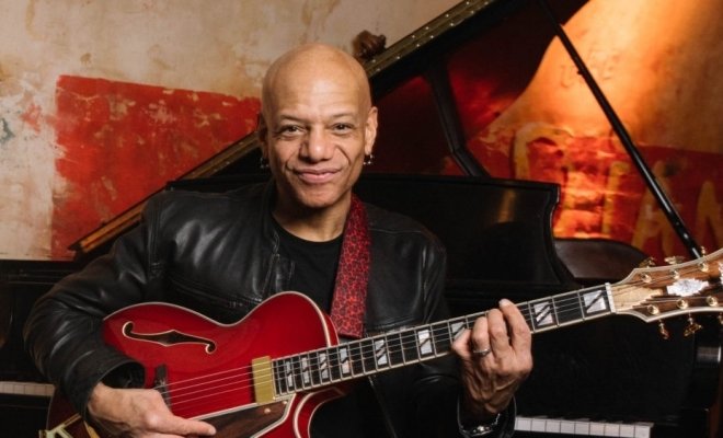 Mark Whitfield Trio