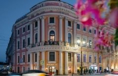 #В цветах: Музыка на высоте