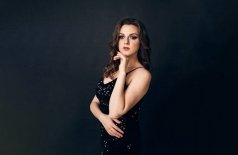 Эльвира Копылова. Страсти по опере