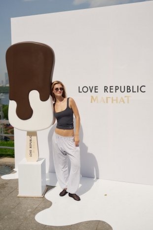 В Москве прошел запуск летней коллаборации HOT&COLD от LOVE REPUBLIC и Магнат