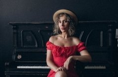Люся Светлова и Джазонутые