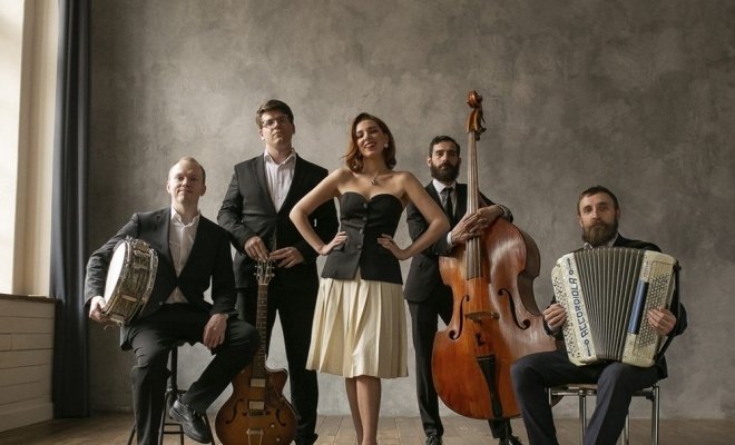 Магия свечей. Новогодние хиты ABBA и не только в оранжерее