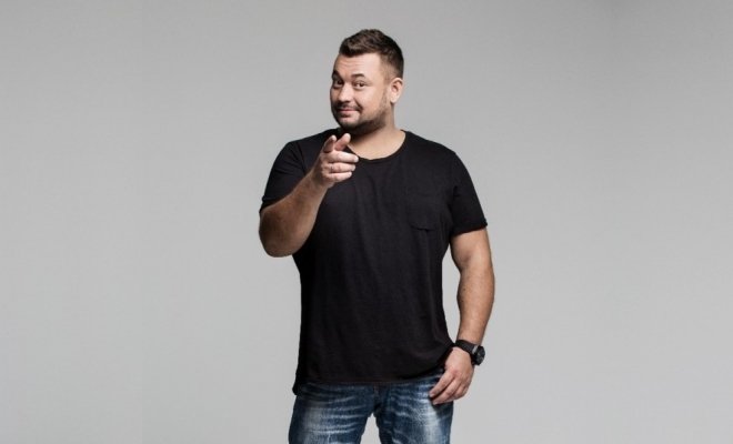 Сергей Жуков на афтепати концерта «Руки ВВерх!»