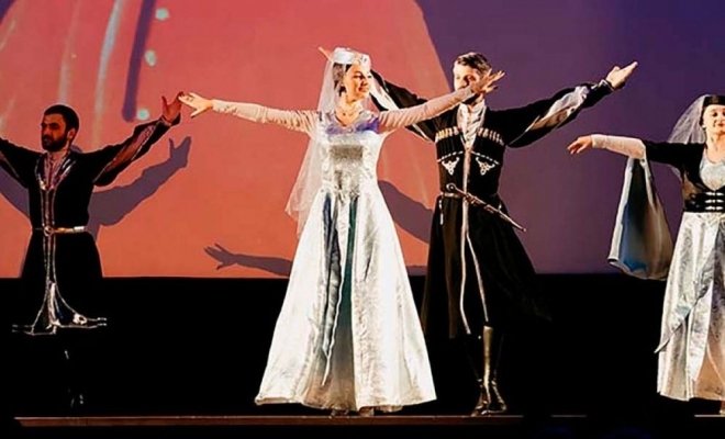 Новогодний концерт. Тбилисо: Грузинские танцы, армянский дудук и орган