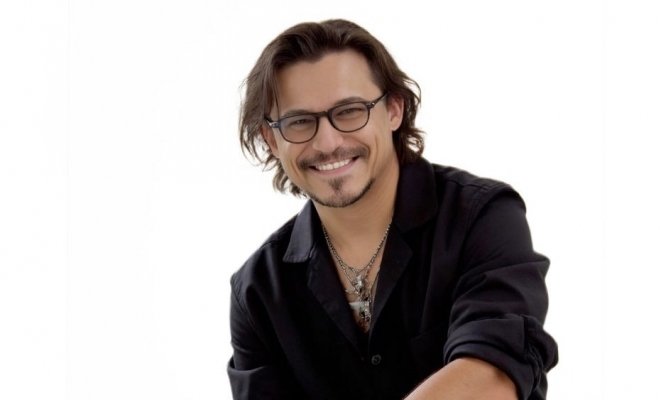 Максим Олейников