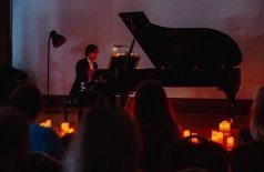 Шедевры Миядзаки и Хисаиси при свечах