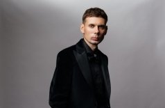 Максим Апрель